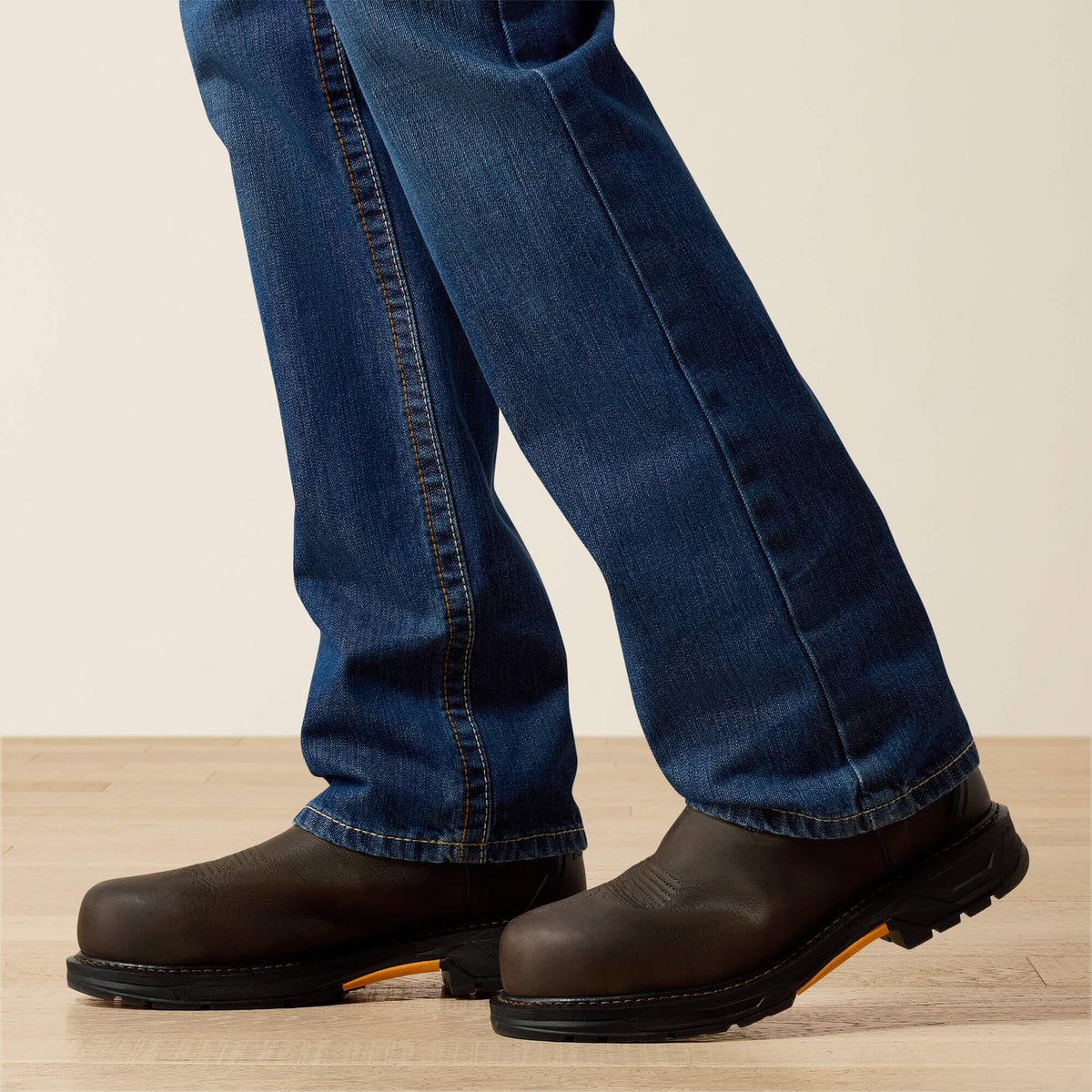 Ariat Premium | Men FR M4 Relaxed Basic Boot Cut Jean