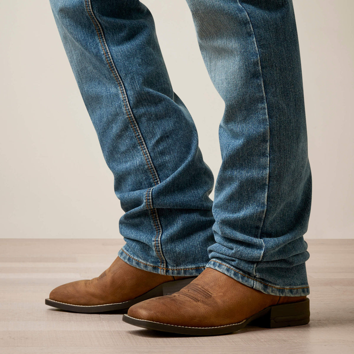 Ariat Exclusive | Trends M5 Straight Hansen Straight Jean