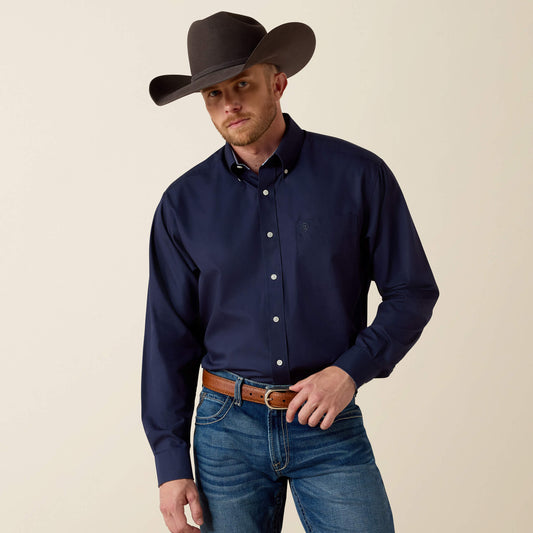 Ariat Popular | Men Wrinkle Free Solid Classic Fit Shirt